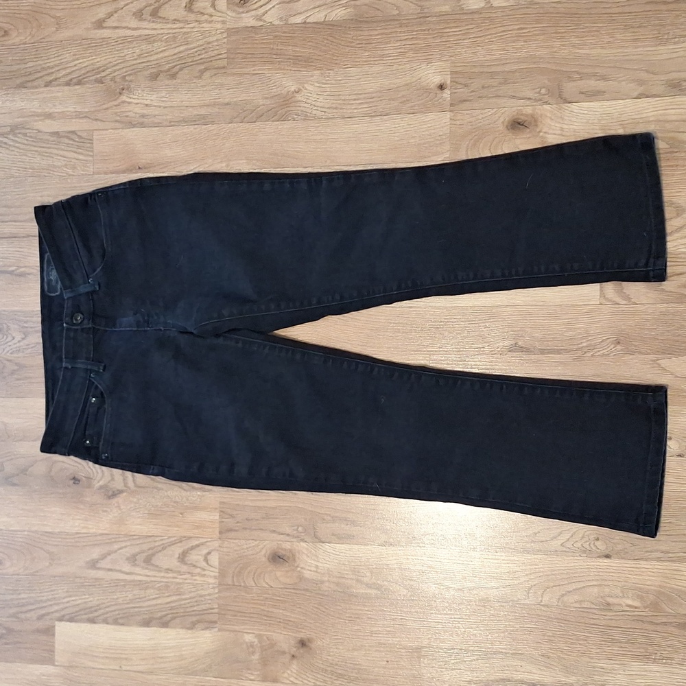 Levi's Classic Black Straight Leg Jeans. Size 4